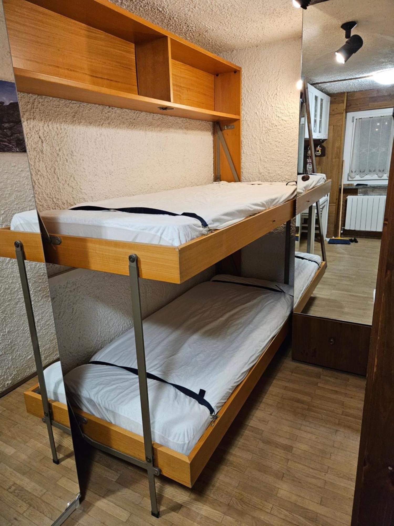 Oasi Budden 2 Cir 0045 بيريوِل تْشيرفينيا المظهر الخارجي الصورة