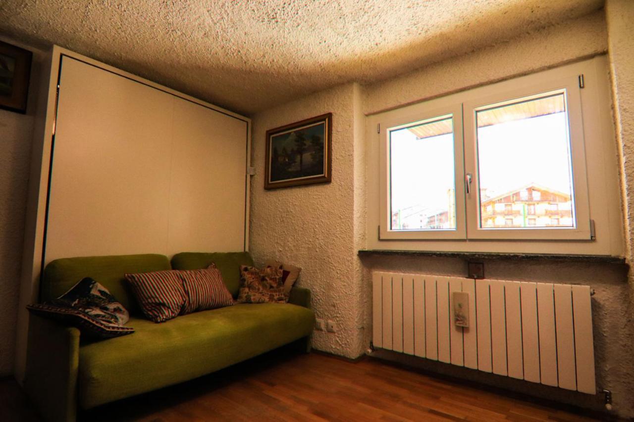 Oasi Budden 2 Cir 0045 بيريوِل تْشيرفينيا المظهر الخارجي الصورة